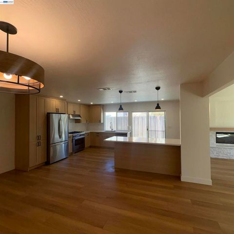 443 Colusa Way, Livermore, CA 94551