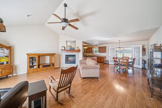 62450 E 269 Court, Grove, OK 74344