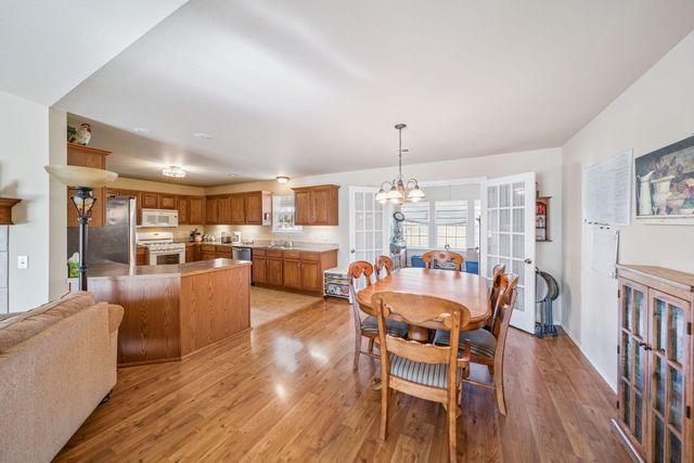 62450 E 269 Court, Grove, OK 74344