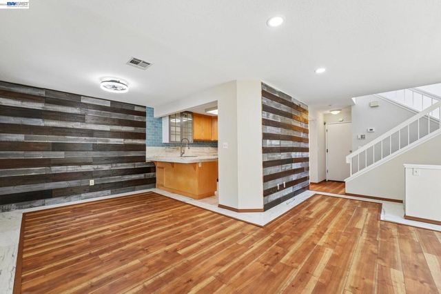 370 Stageline Dr, Vallejo, CA 94591