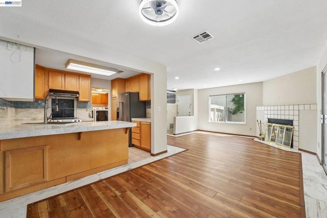 370 Stageline Dr, Vallejo, CA 94591