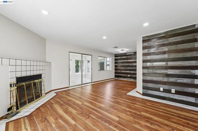 370 Stageline Dr, Vallejo, CA 94591