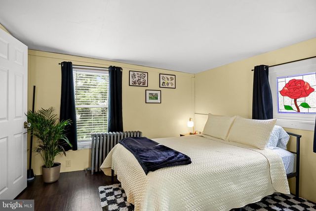 225 VAN KIRK ST, Beverly, NJ 08010