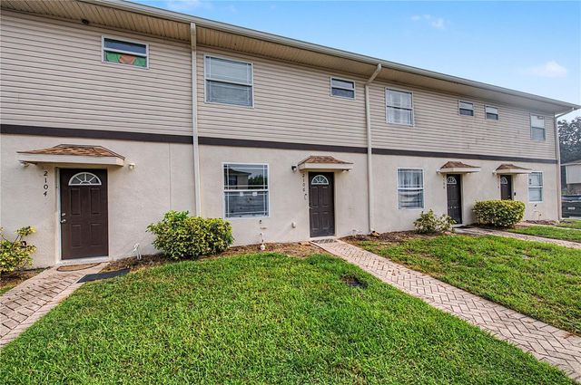 2106 PINE CHACE COURT, Tampa, FL 33613