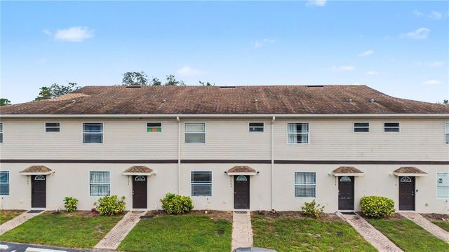 2106 PINE CHACE COURT, Tampa, FL 33613