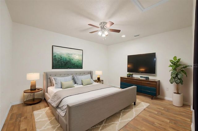 2106 PINE CHACE COURT, Tampa, FL 33613