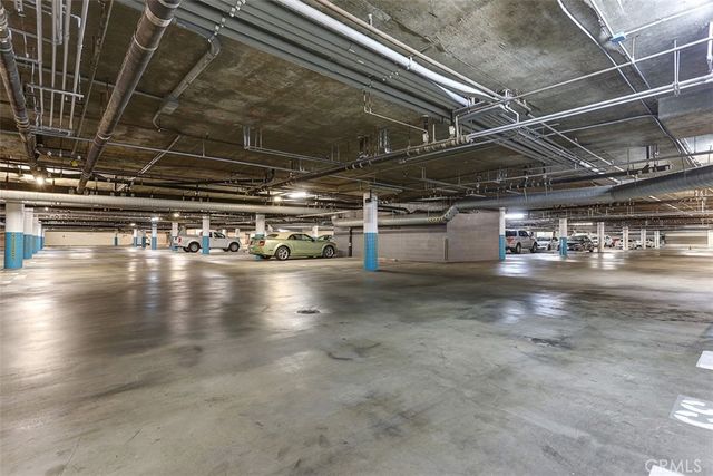200 Pacific Coast Highway 137, Huntington Beach, CA 92648