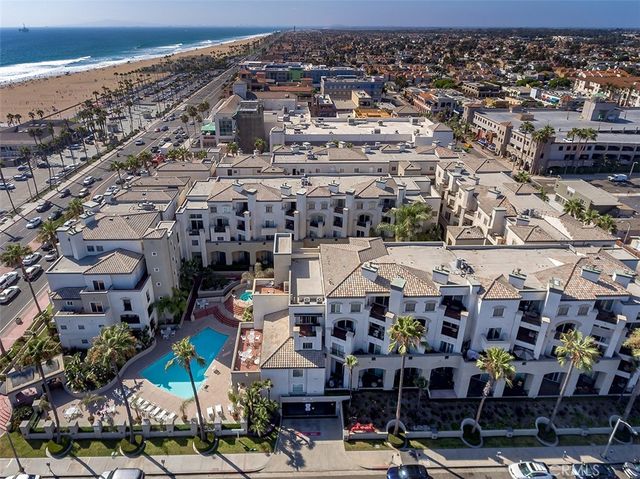 200 Pacific Coast Highway 137, Huntington Beach, CA 92648