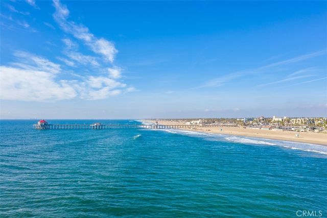 200 Pacific Coast Highway 137, Huntington Beach, CA 92648