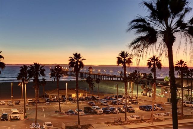 200 Pacific Coast Highway 137, Huntington Beach, CA 92648