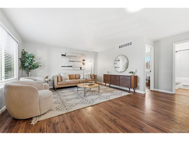 385 Lilac Cir, Louisville, CO 80027