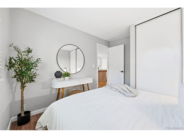 385 Lilac Cir, Louisville, CO 80027