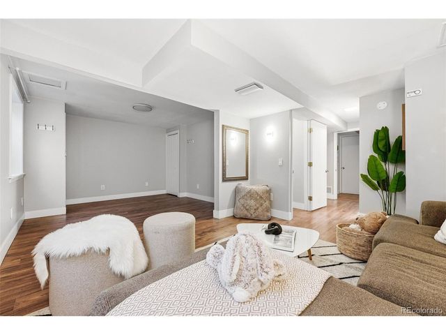 385 Lilac Cir, Louisville, CO 80027