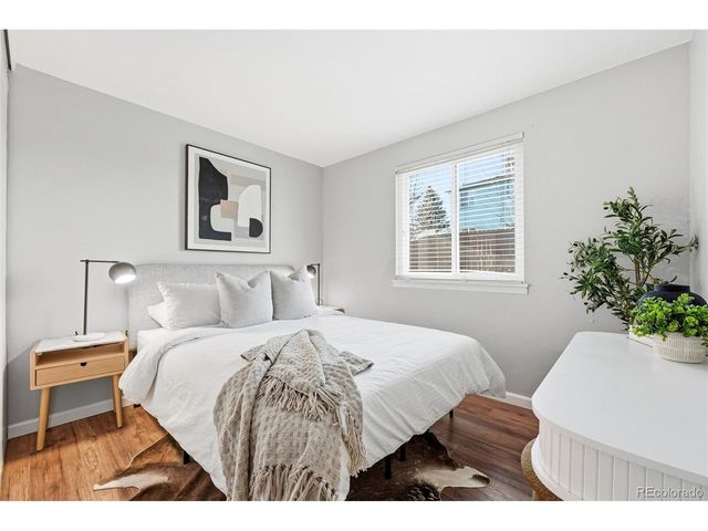 385 Lilac Cir, Louisville, CO 80027