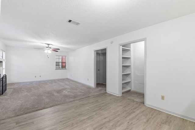 2402 Sycamore Avenue B1, Huntsville, TX 77340