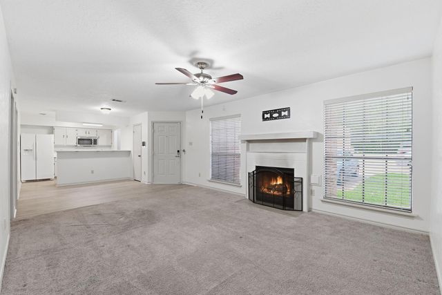 2402 Sycamore Avenue B1, Huntsville, TX 77340