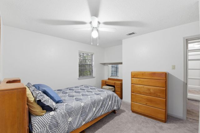 2402 Sycamore Avenue B1, Huntsville, TX 77340