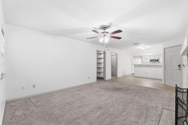 2402 Sycamore Avenue B1, Huntsville, TX 77340