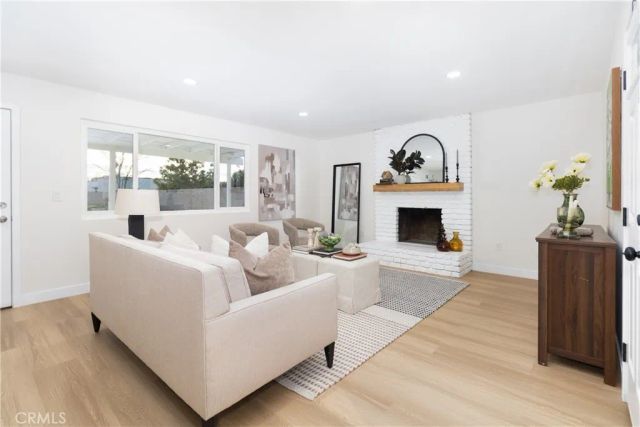 4166 Strong St, Riverside, CA 92501