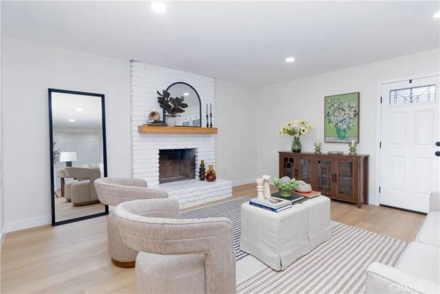 4166 Strong St, Riverside, CA 92501