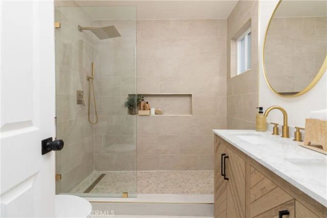 4166 Strong St, Riverside, CA 92501