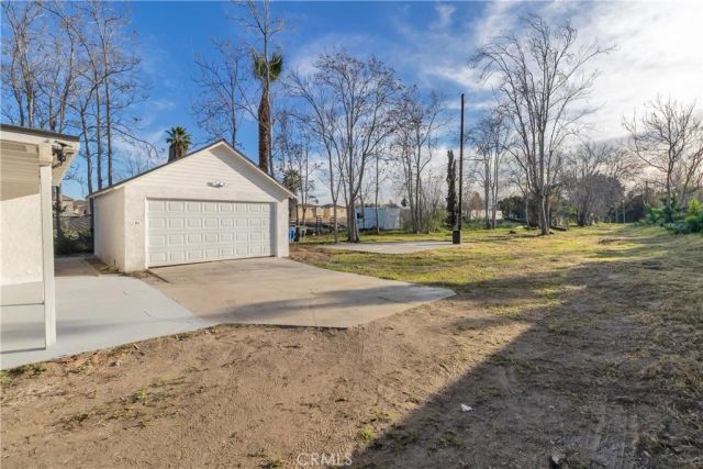 4166 Strong St, Riverside, CA 92501