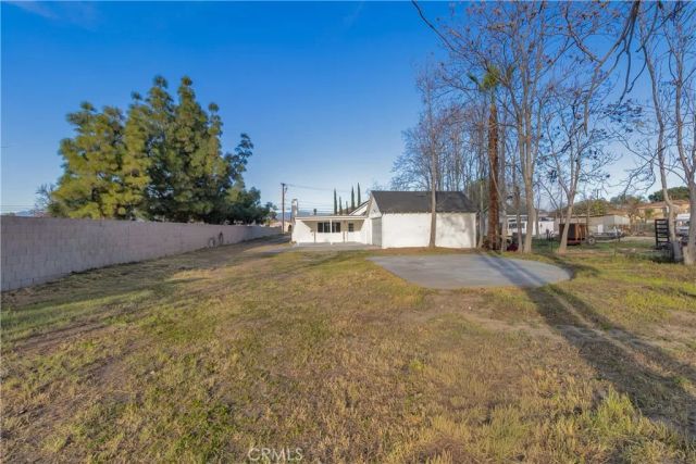 4166 Strong St, Riverside, CA 92501