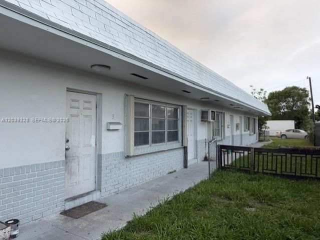 2128 Roosevelt St 3, Hollywood, FL 33020