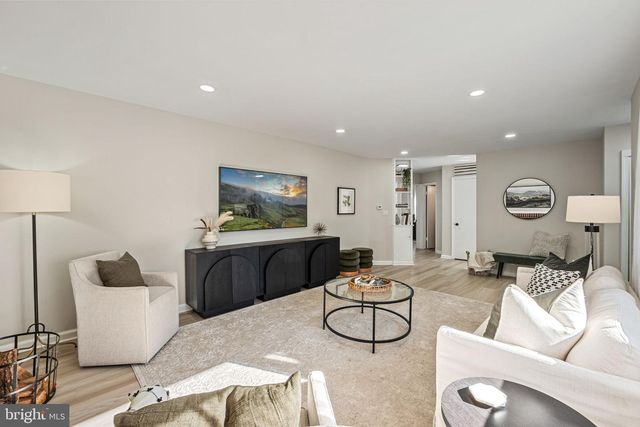 1513 FLORA LN, Silver Spring, MD 20910