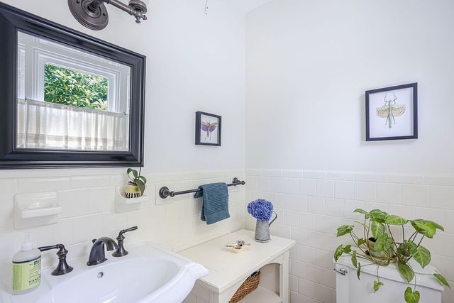 49 Evergreen Drive, Portsmouth, RI 02871