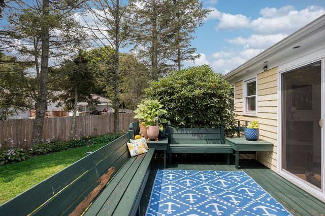 49 Evergreen Drive, Portsmouth, RI 02871