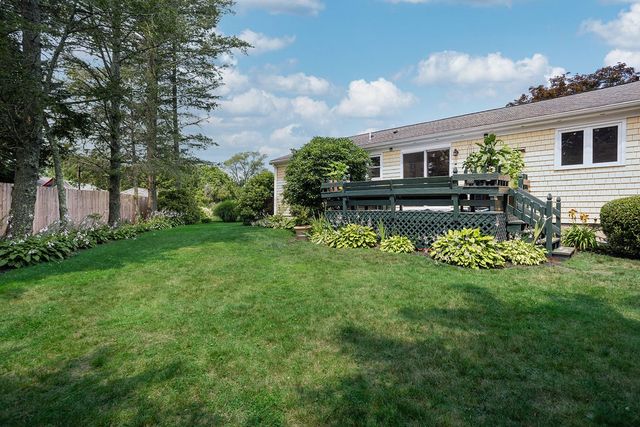 49 Evergreen Drive, Portsmouth, RI 02871
