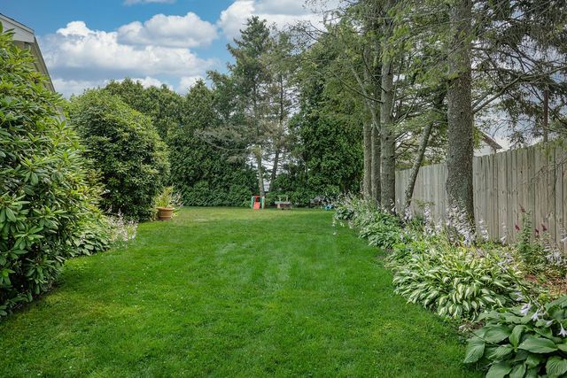 49 Evergreen Drive, Portsmouth, RI 02871