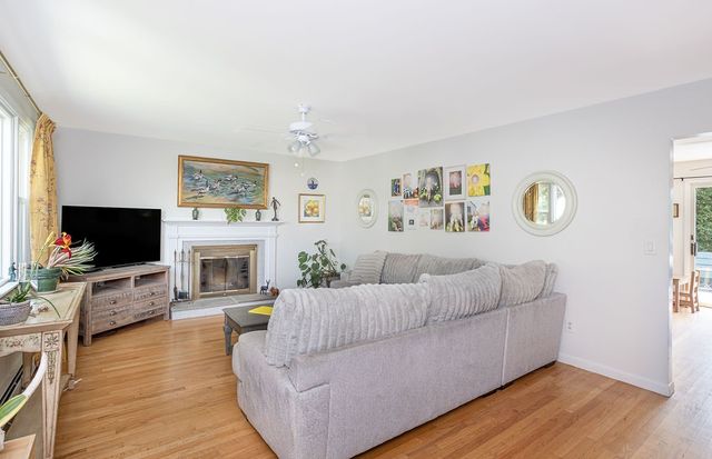 49 Evergreen Drive, Portsmouth, RI 02871