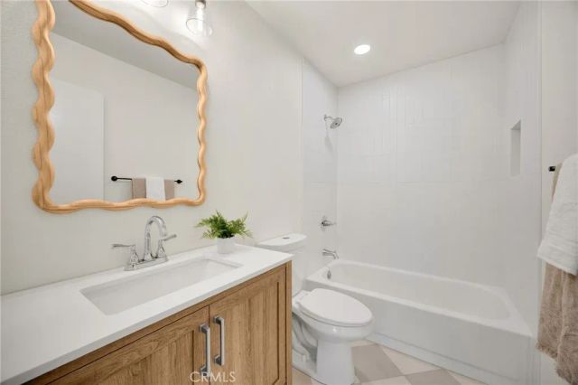 6 Goldstar, Pomona, CA 91766