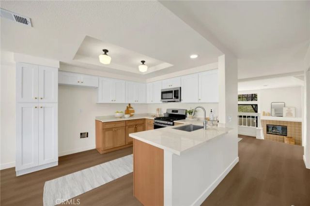 6 Goldstar, Pomona, CA 91766