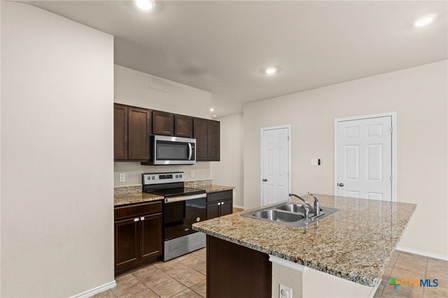 9506 Kensley Rose Drive, Killeen, TX 76542