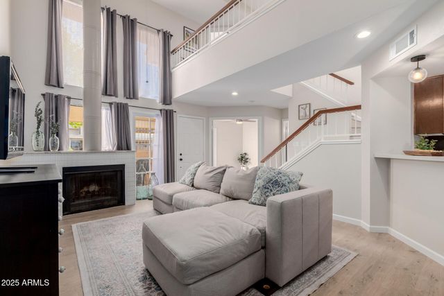 15434 N 1ST Place, Phoenix, AZ 85022