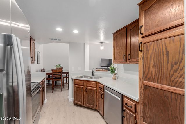 15434 N 1ST Place, Phoenix, AZ 85022