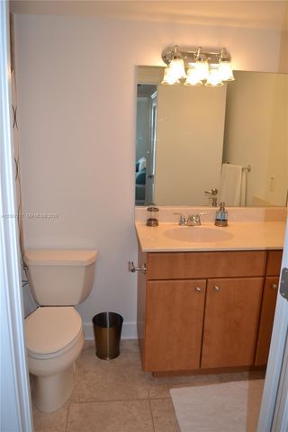 401 69th St 1013, Miami Beach, FL 33141