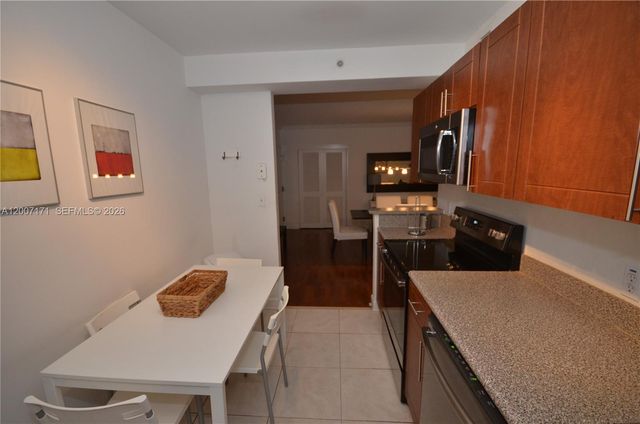 401 69th St 1013, Miami Beach, FL 33141