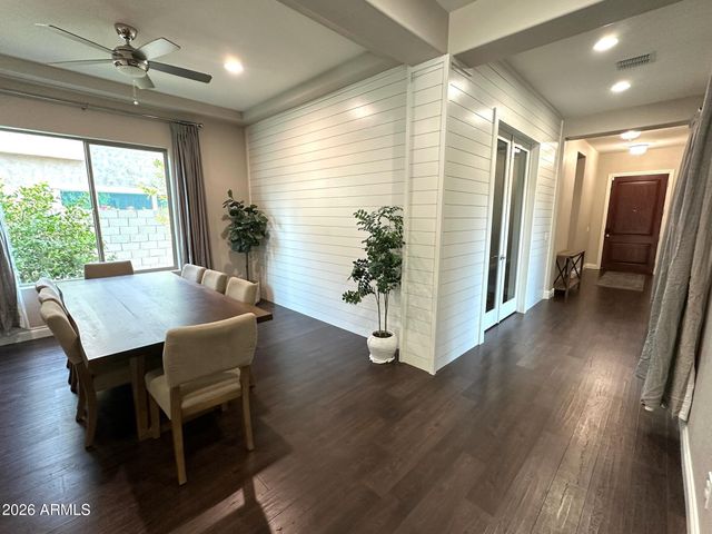 4912 S CENTRIC Way, Mesa, AZ 85212