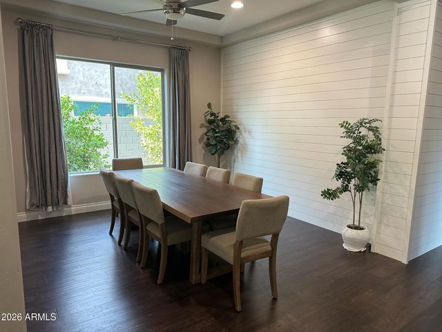 4912 S CENTRIC Way, Mesa, AZ 85212