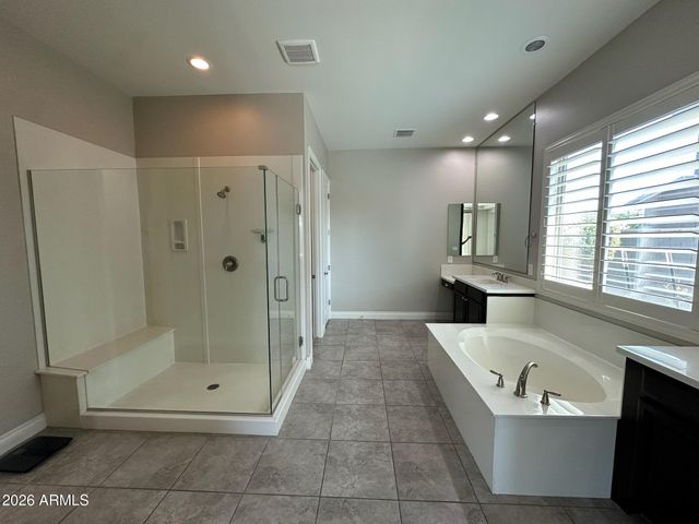 4912 S CENTRIC Way, Mesa, AZ 85212