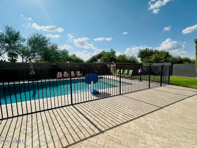 4912 S CENTRIC Way, Mesa, AZ 85212
