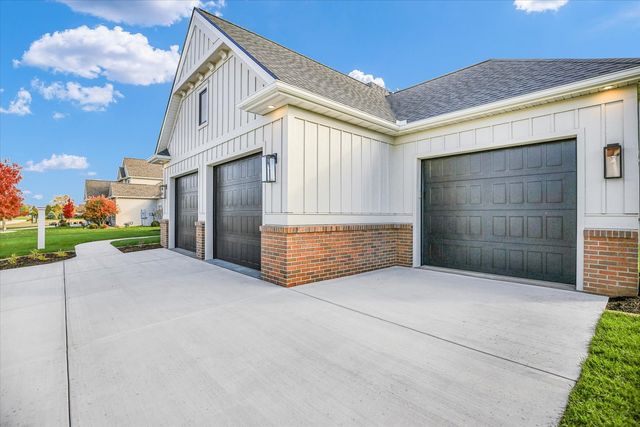 2709 Castlerock Drive, Urbana, IL 61802