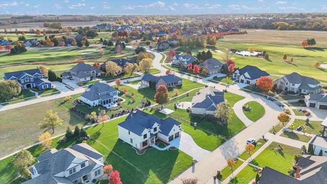 2709 Castlerock Drive, Urbana, IL 61802