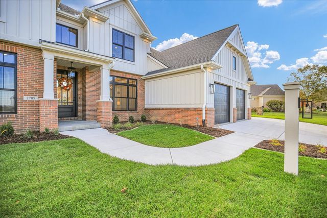 2709 Castlerock Drive, Urbana, IL 61802