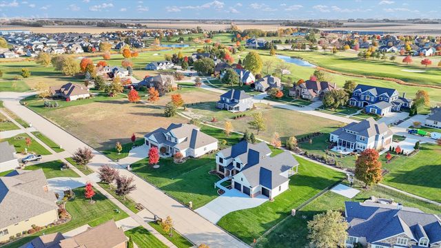 2709 Castlerock Drive, Urbana, IL 61802