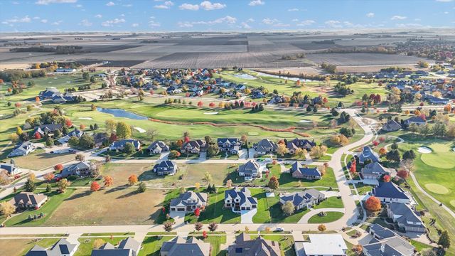 2709 Castlerock Drive, Urbana, IL 61802